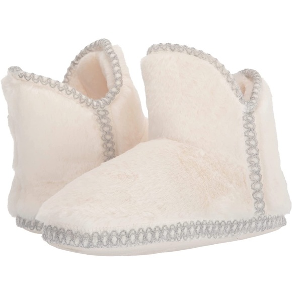 Pj Salvage NET Faux Fur Ivory Booties Size L - Picture 2 of 4